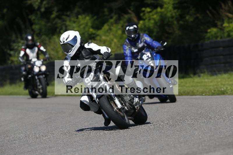 /Archiv-2024/29 12.06.2024 MOTO.CH Track Day ADR/Gruppe blau/92